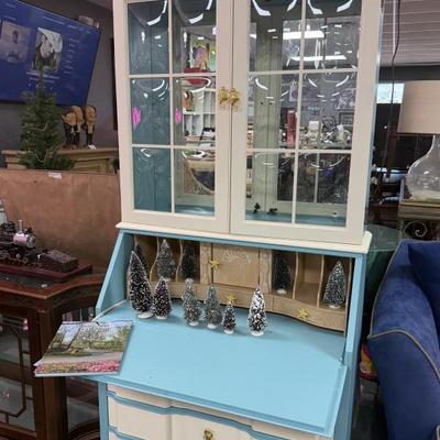 Sale Photo Thumbnail #231