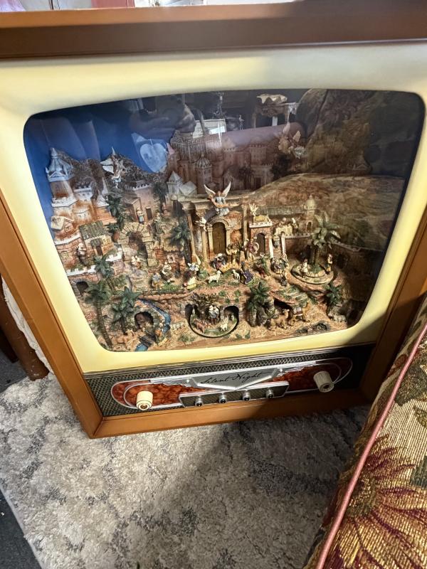 Sale Photo Thumbnail #389