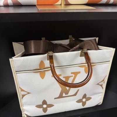 Sale Photo Thumbnail #190