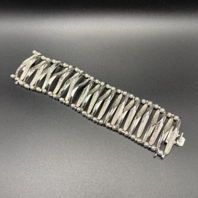 Vintage Crown Trifari Silver-Tone Bracelet