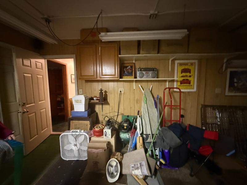 Sale Photo Thumbnail #26