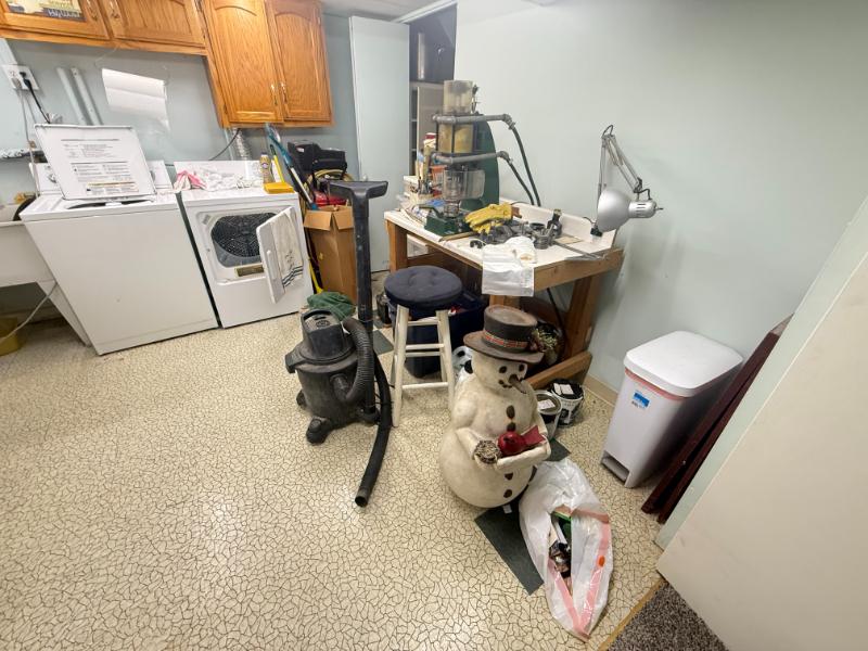 Sale Photo Thumbnail #23