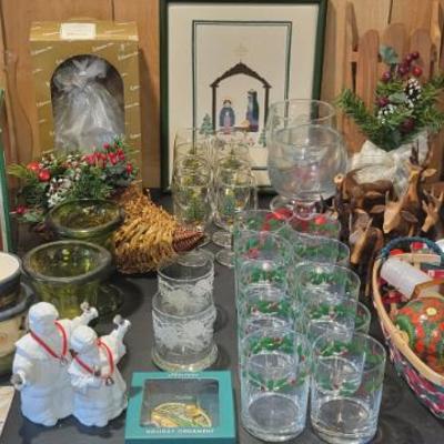 Sale Photo Thumbnail #148: Holiday 