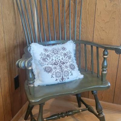 Sale Photo Thumbnail #121: Vintage Ethan Allen Chancellor's Chair 