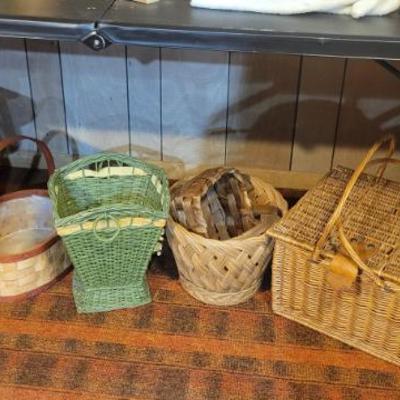 Sale Photo Thumbnail #150: Baskets 