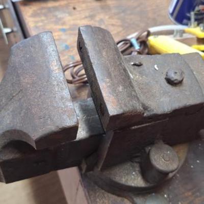 Sale Photo Thumbnail #252