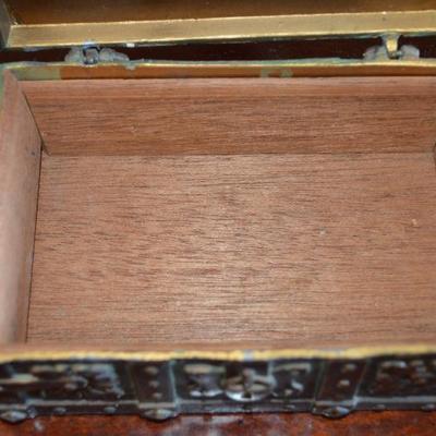 Sale Photo Thumbnail #317