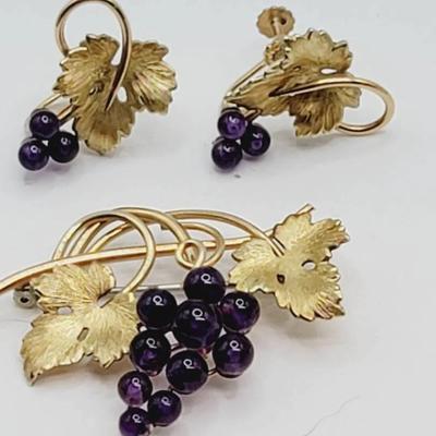 Krementz Amethyst and Gold Plate Grape Bunch Leaf Set Earrings Pin