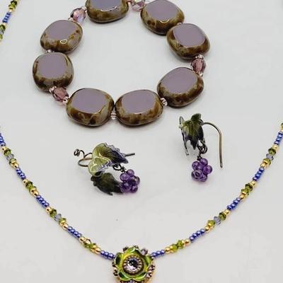 Michael Golan Glass Crystal Necklace With Coordinating Grapevine Earrings And Lilac Bracelet 