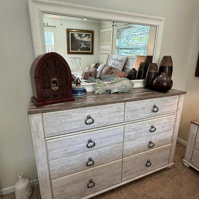 Sale Photo Thumbnail #74