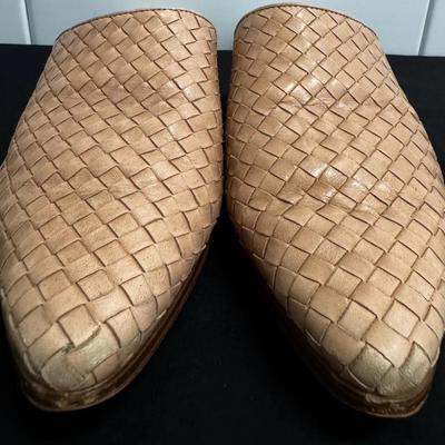 Marc Fisher Woven Leather Mule Slides – Women’s 8.5 M – Made in Brazil