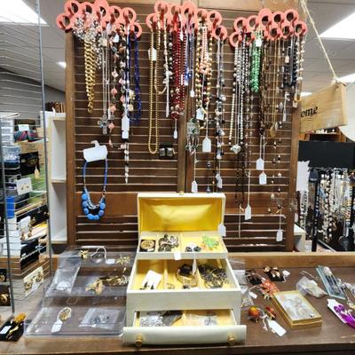 Sale Photo Thumbnail #21