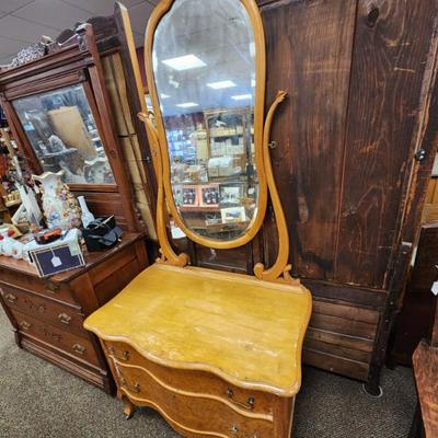 Sale Photo Thumbnail #3