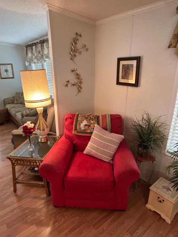 Sale Photo Thumbnail #4