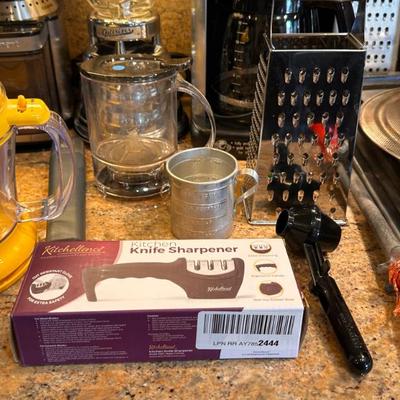 Sale Photo Thumbnail #344