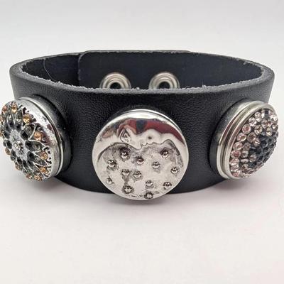 Sale Photo Thumbnail #32: Leather Snap Bracelet with Snap Embellishments