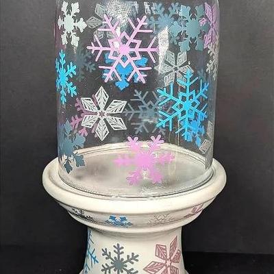 Sale Photo Thumbnail #155: Snowflake Cloche and Pedestal by Temptations by Tara