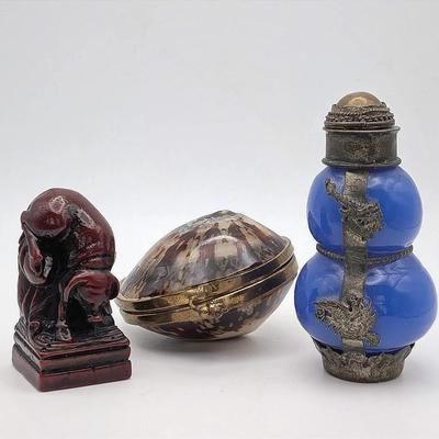 Sale Photo Thumbnail #128: Blue Porcelain Snuff Bottle | Shell Coin Purse | Chinese Zodiac Pig