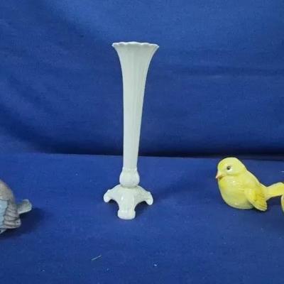 Otagirl Pair of Grey & White Ceramic Bird Figurines Lenox VaseVintage Goebell Yellow Porcelain Birds