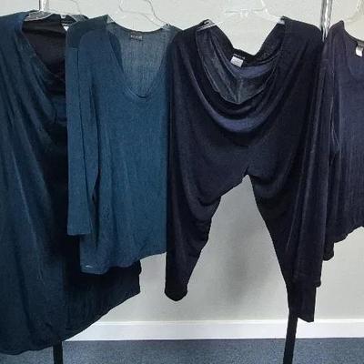 Women's Stretch Sets Sizes Large By Citiknits 