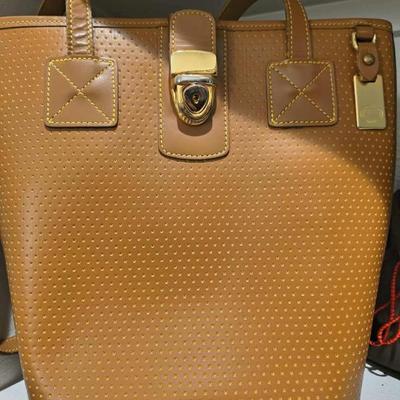 Sale Photo Thumbnail #141