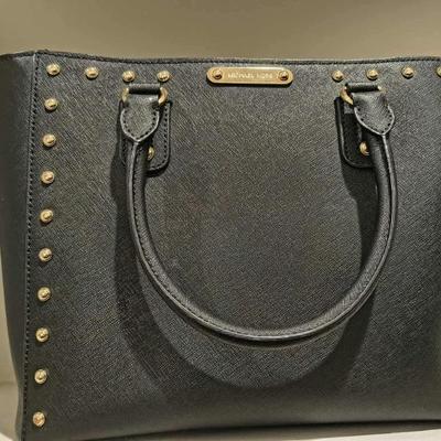 Sale Photo Thumbnail #143