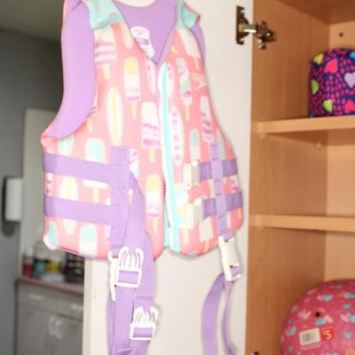 Sale Photo Thumbnail #255