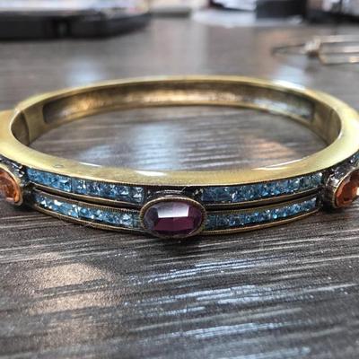 Sale Photo Thumbnail #260