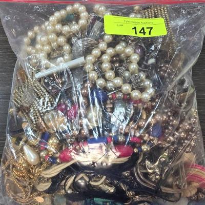 Sale Photo Thumbnail #298