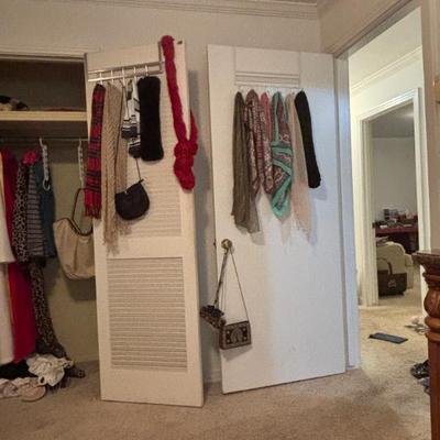 Sale Photo Thumbnail #117