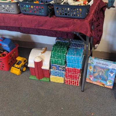 Sale Photo Thumbnail #177