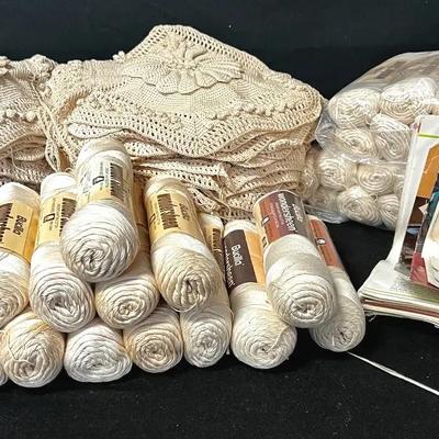 Unfinished Bucilla Wondersheen Crochet Bedspread Project with Pattern & Yarn