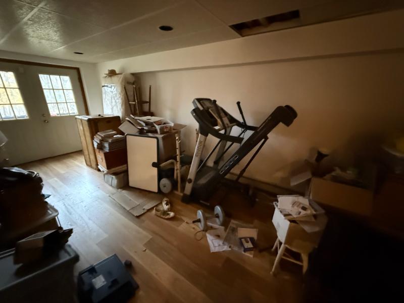 Sale Photo Thumbnail #18