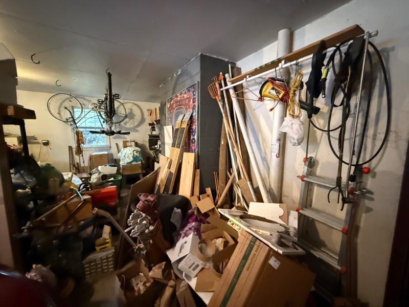 Sale Photo Thumbnail #23