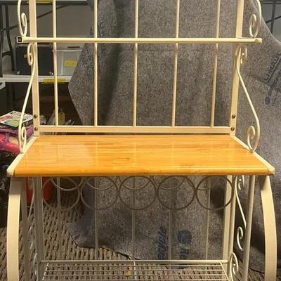 White Metal Bakers Rack With Wine Storage 