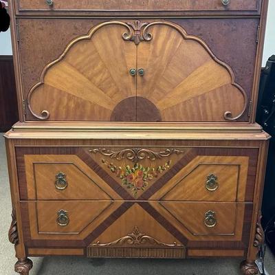 Vintage Chest Of Drawers 