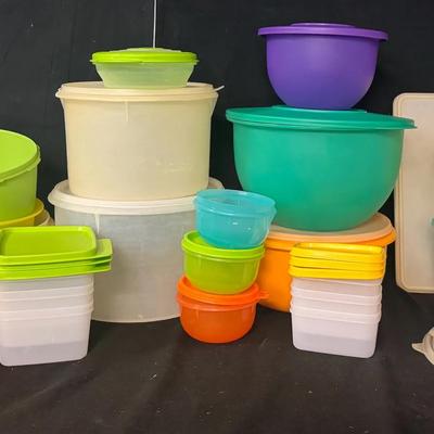 Assorted Tupperware Storage Containers & Lids
