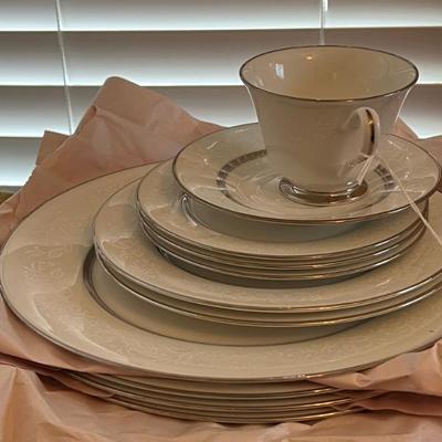 Sale Photo Thumbnail #12