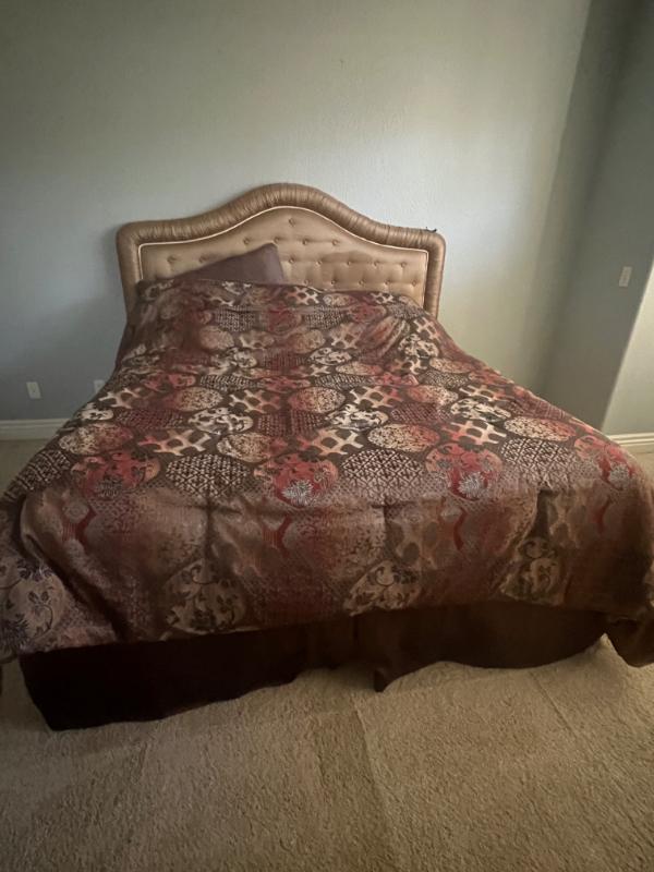 Sale Photo Thumbnail #132