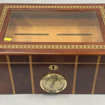 Sale Photo Thumbnail #676