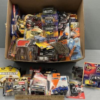 Sale Photo Thumbnail #390