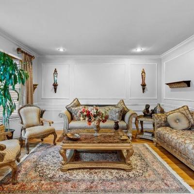 Sale Photo Thumbnail #3