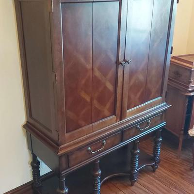 GORGEOUS STANLEY WOODEN CABINET