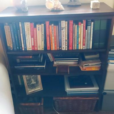 CUTE WOODEN BOOKCASE