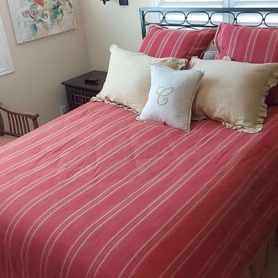 QUEEN BED WITH BEAUTY REST MATTRESS 