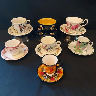 INTERNATIONAL TEA SET LOT