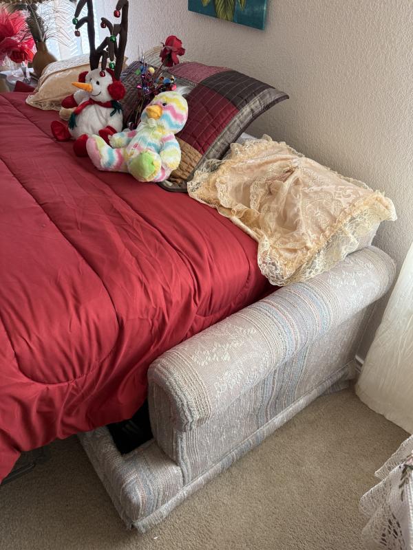 Sale Photo Thumbnail #127