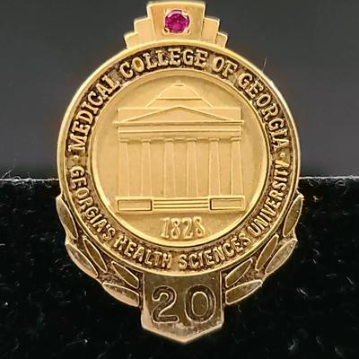 10K Gold Medical College of Georgia Pendant 