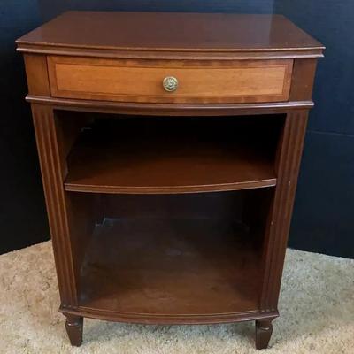 Kittinger Wooden Nightstand With Drawer and Adjustable Shelf