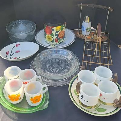 Vintage Kitchenware Collection with Glass Bakeware, Mugs & Countertop Accessories